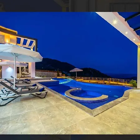 Luex Villa